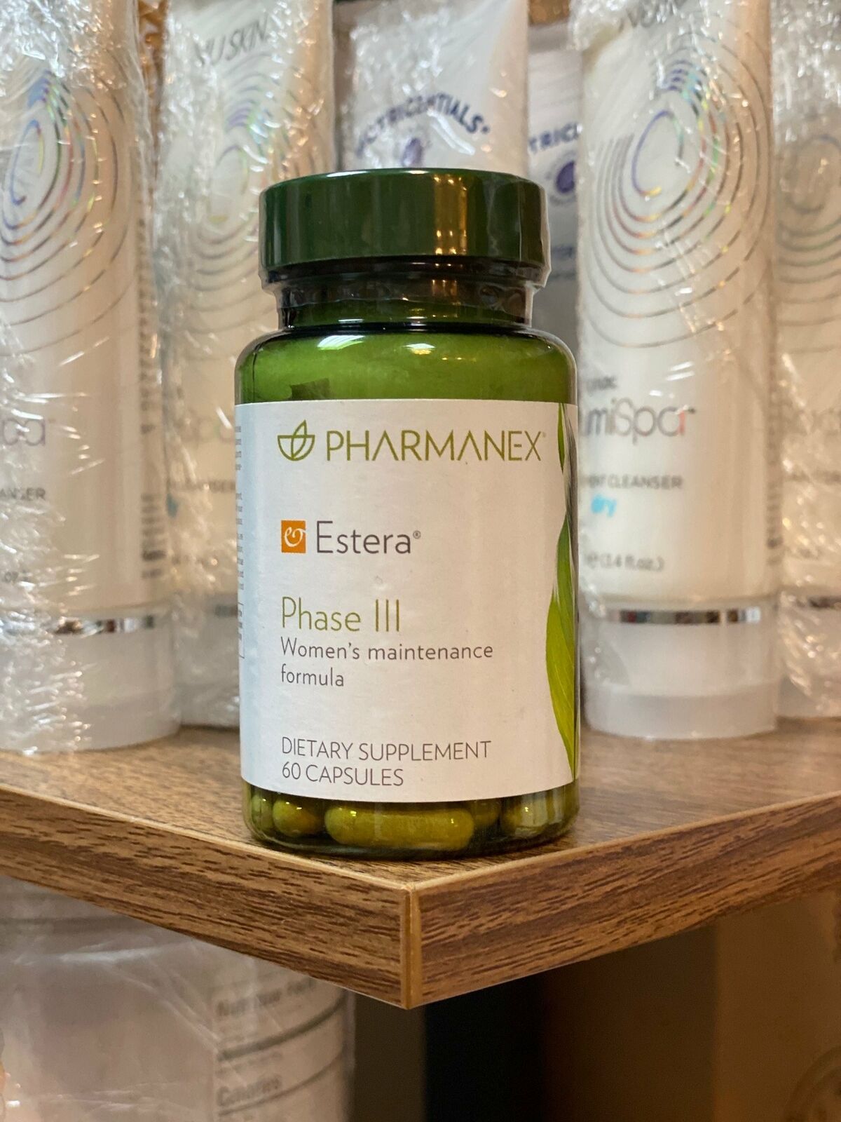 Nu Skin Pharmanex Estera 第三阶段女性配方 60 粒胶囊和 Lifepak 新品