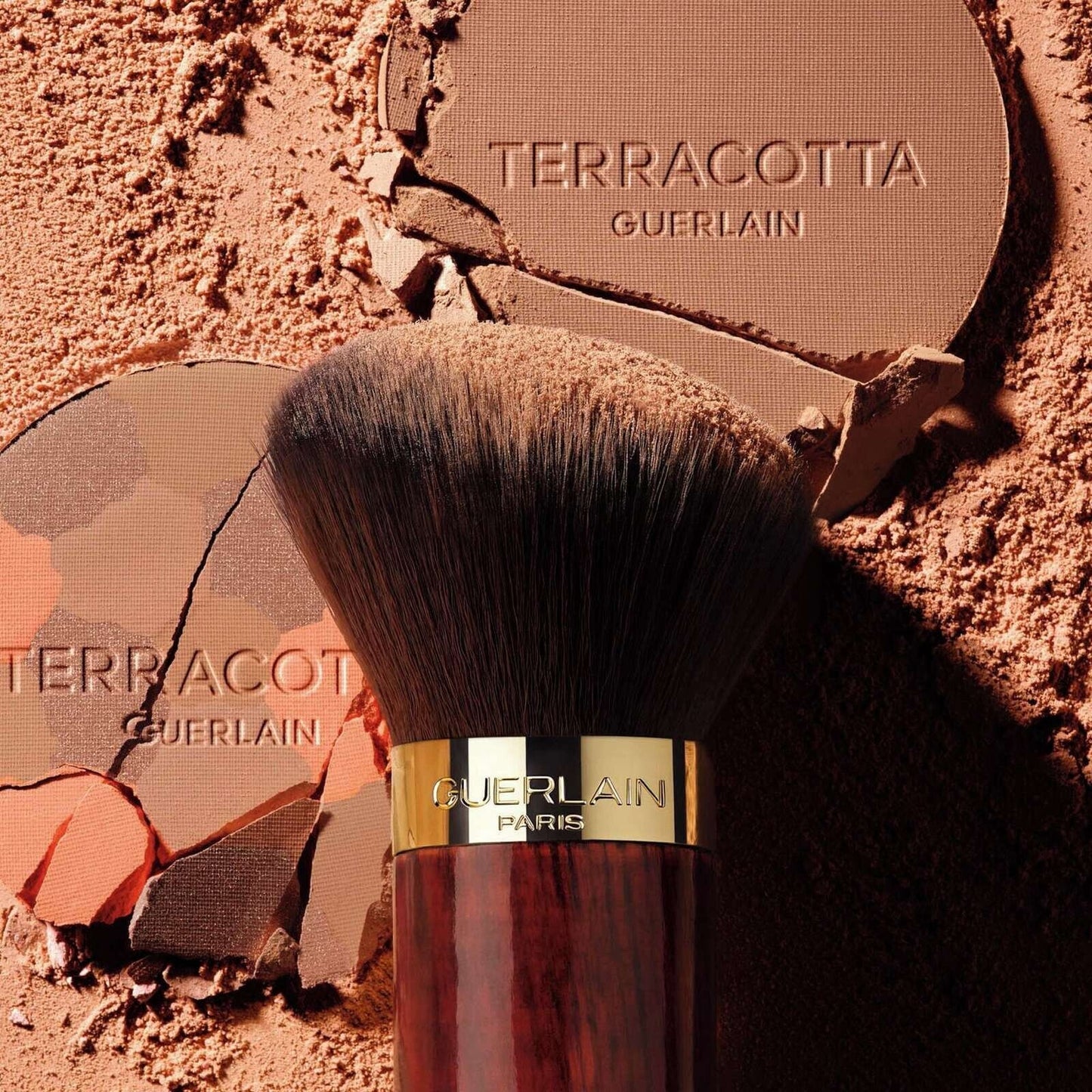 娇兰 Terracotta Kabuki 粉刷斜角大号形状超柔软新品